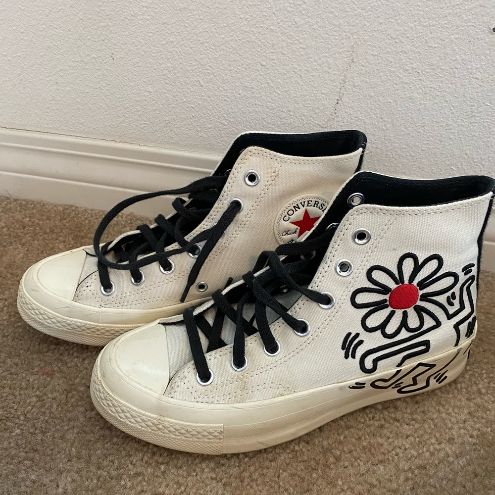 Keith Harring Converse Size 7, Chuck 70 Egret